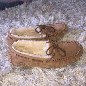 UGG Dakota Slippers